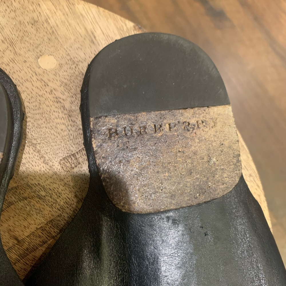 Burberry Black Quilted Sandals / Thong - Picture 6 of 11
